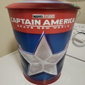 Marvel Captain America Blue and Red Collectible Bucket